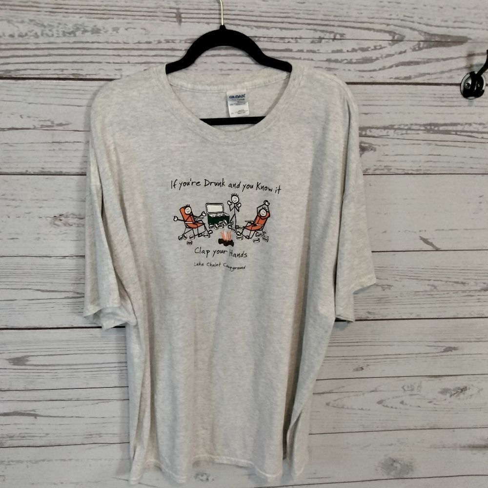 "Gildan" woman's T-shirt 